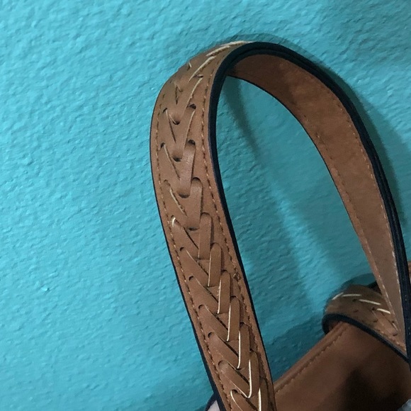 Large Trendy Fringe Tote NWOT - Picture 3 of 6